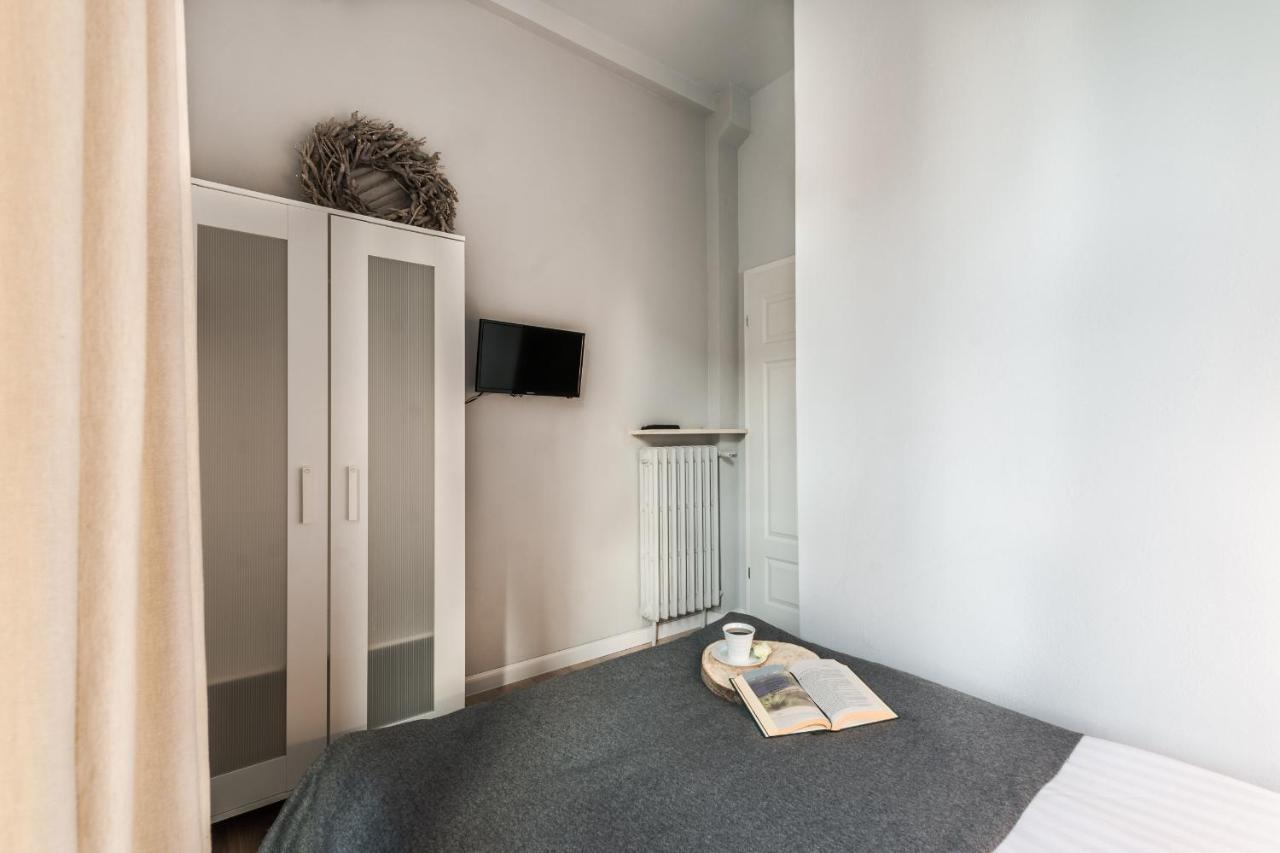 Golden Gate By Loft Apartments กดัญสก์ ภายนอก รูปภาพ